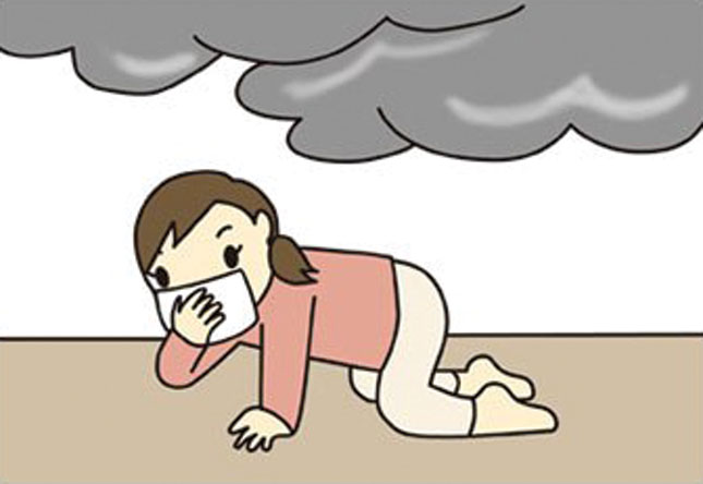 Di chuyển thấp khi có cháy